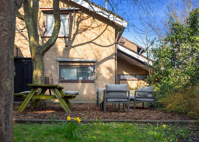 Nyaraló Casa With Free Parking And Garden