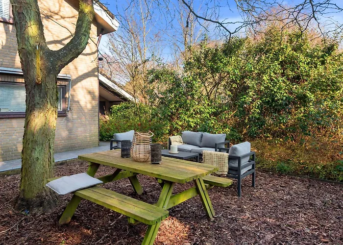 Casa With Free Parking And Garden Nyaraló Zandvoort